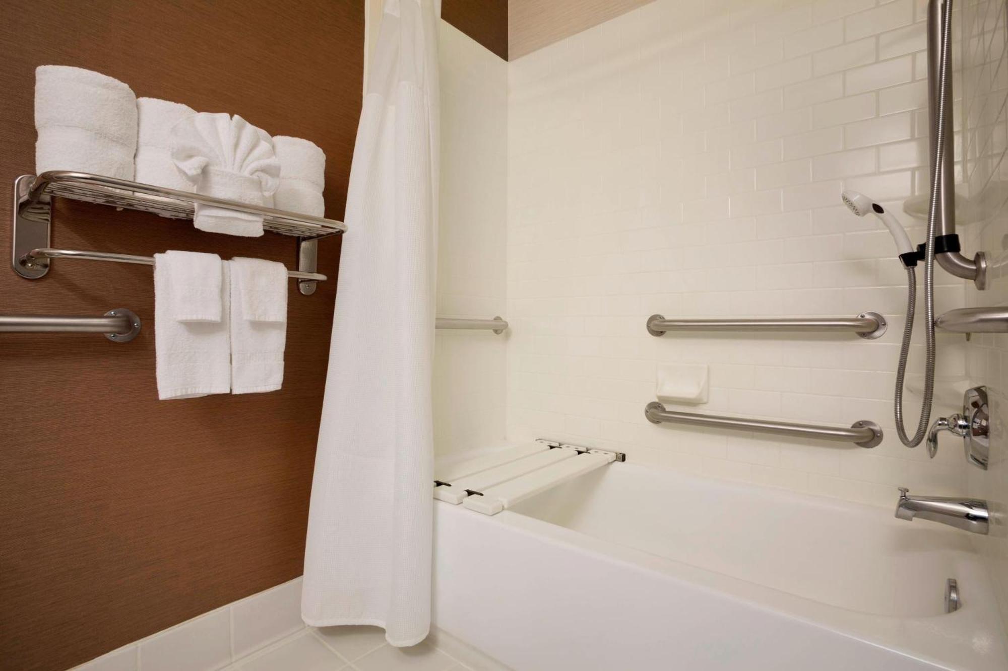Fairfield Inn & Suites Fort Worth University Drive Εξωτερικό φωτογραφία