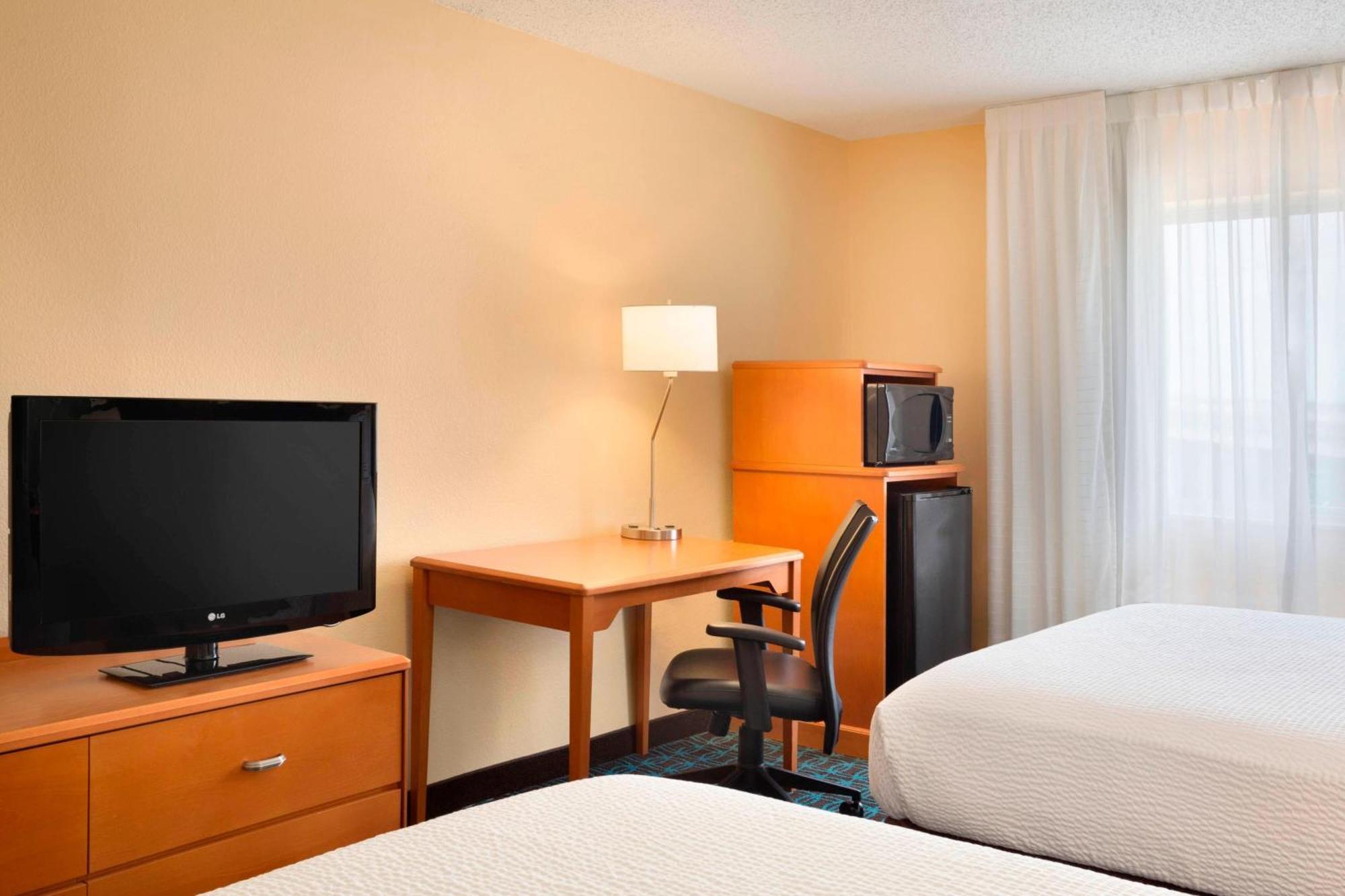 Fairfield Inn & Suites Fort Worth University Drive Εξωτερικό φωτογραφία